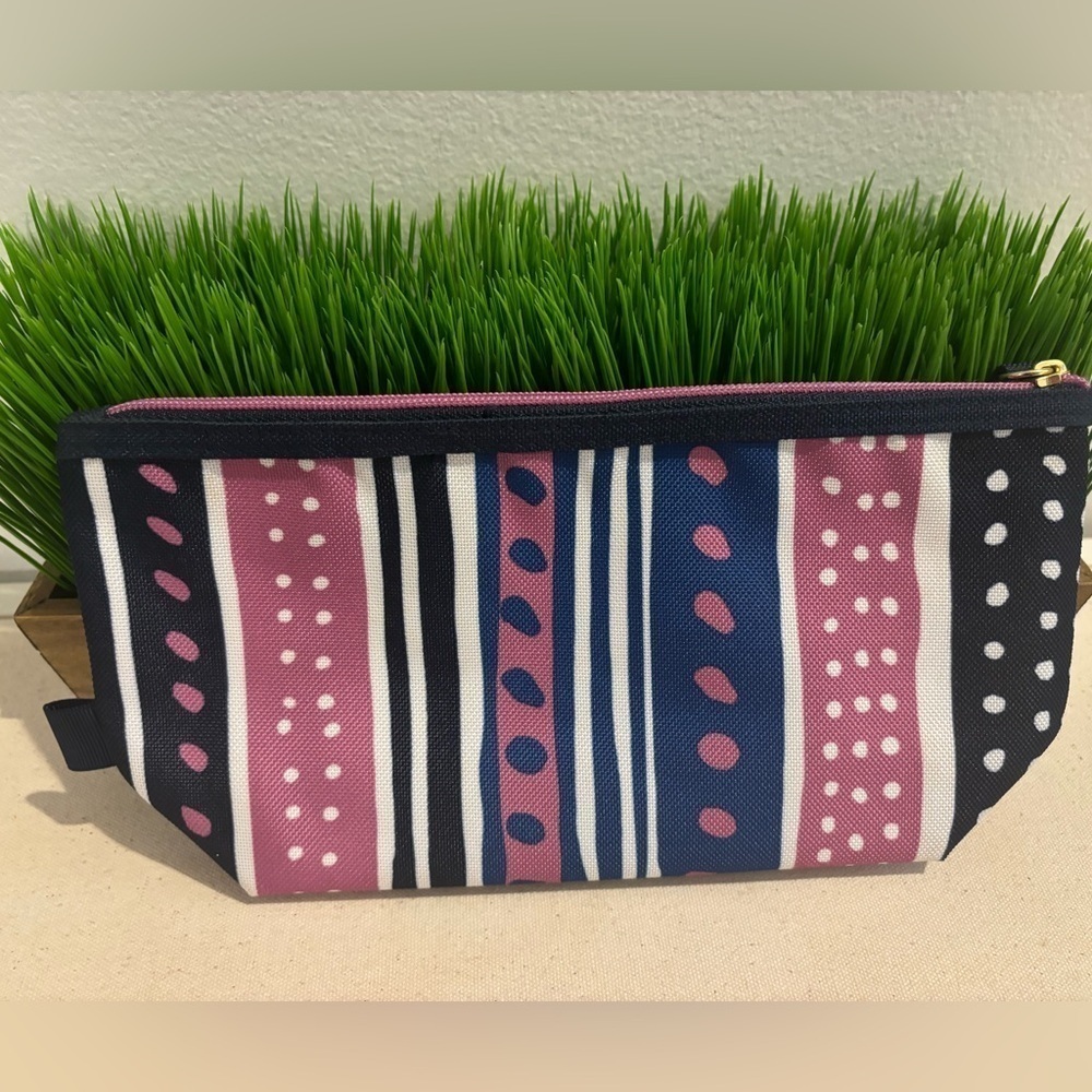 Estee Lauder Purple/Blue Print Cosmetic Bag - Picture 3 of 8